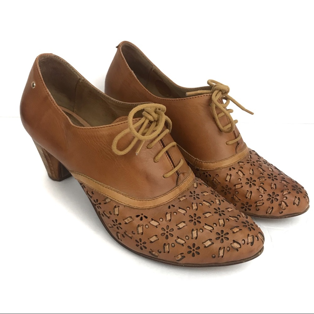 Pikolinos Brown Oxford Booties